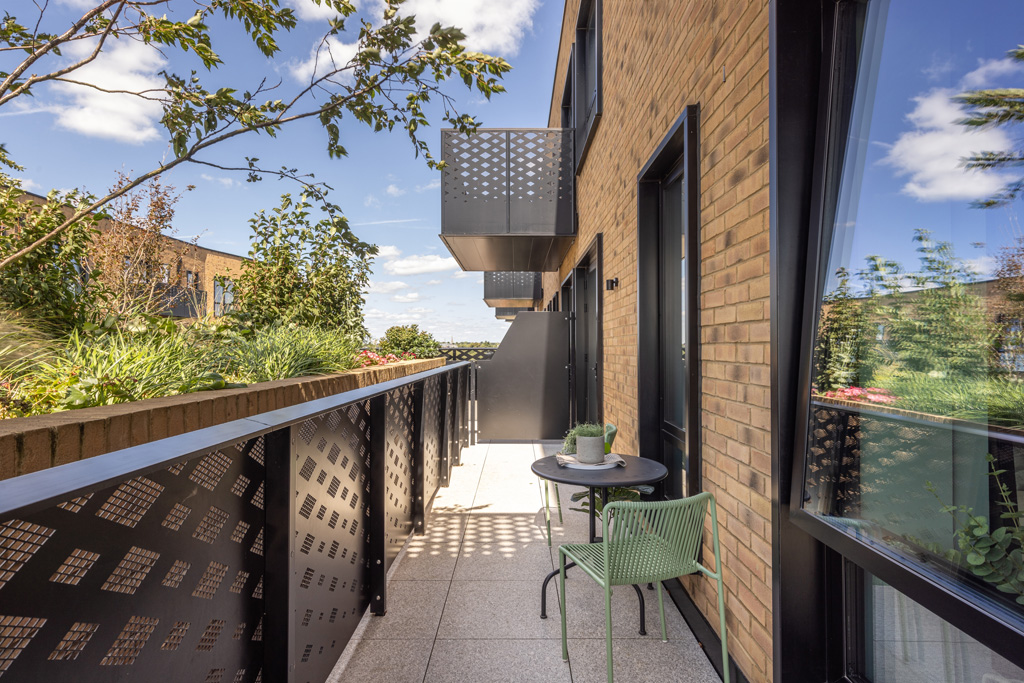 Hanwell Square balcony